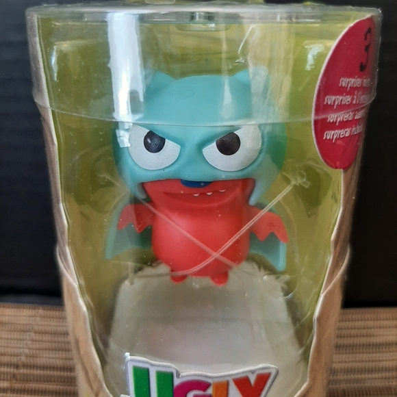 Hasbro UglyDolls Super Lucky Bat Mini Figure Collectible - Picture 7 of 7